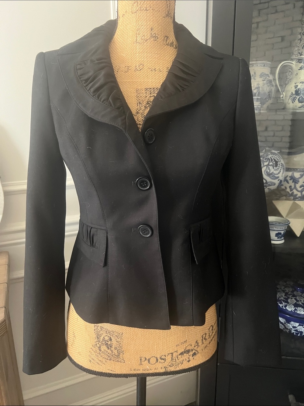 Anne Klein Black Tailored n Blazer with Ruffle Collar